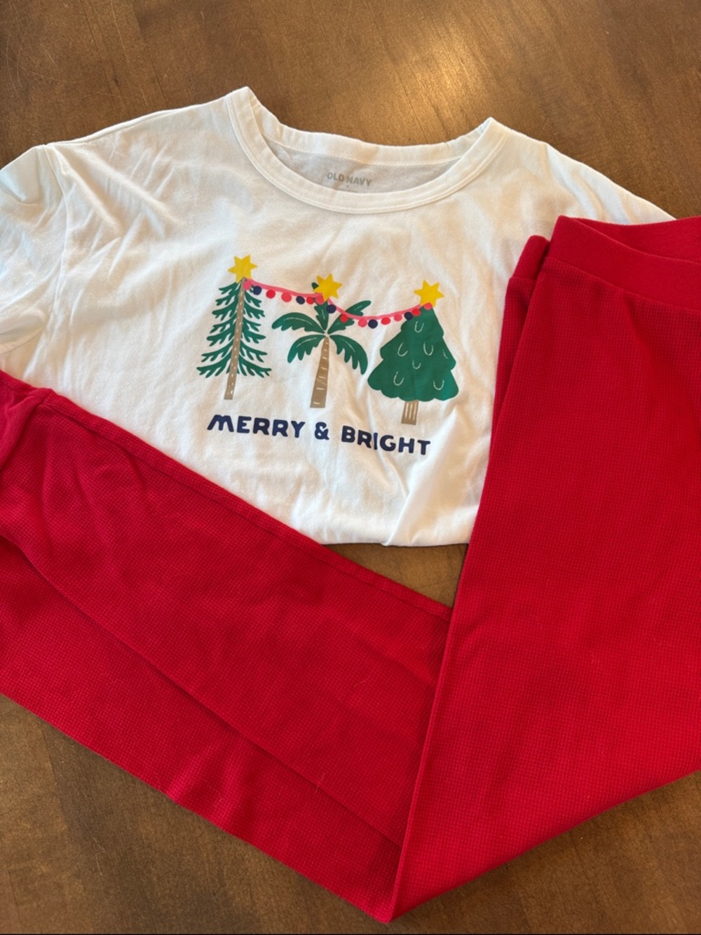 Old Navy White and Red Festive Pajama Set